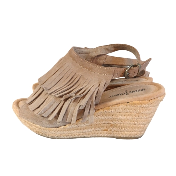 Minnetonka Suede Fringe Wedge Sandal size 8 - Picture 4 of 8
